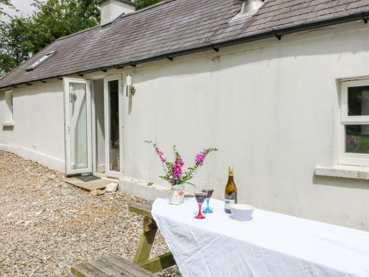 The Old White Cottage Shillelagh Esterno foto